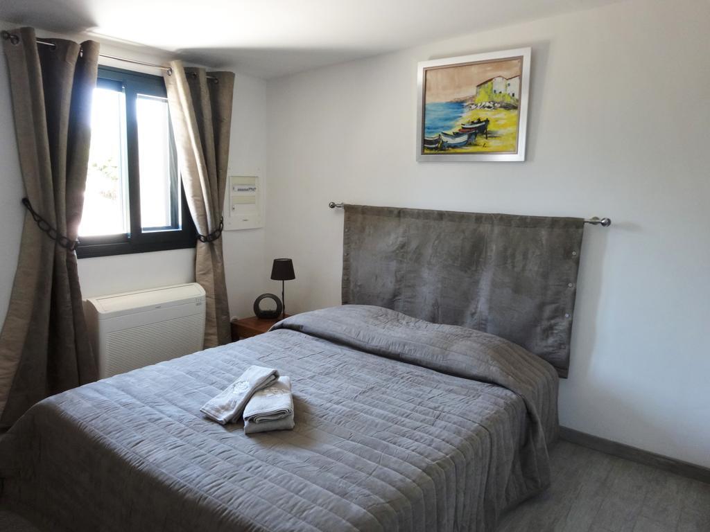 Terracorse Villa Figari  Room photo